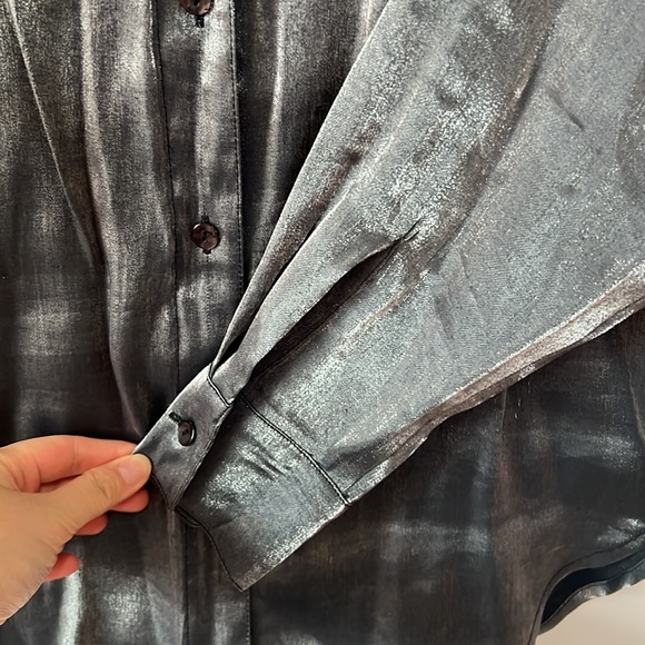 Silk Club Collection button down shirt - metallic silver/grey - size S - Picture 5 of 6